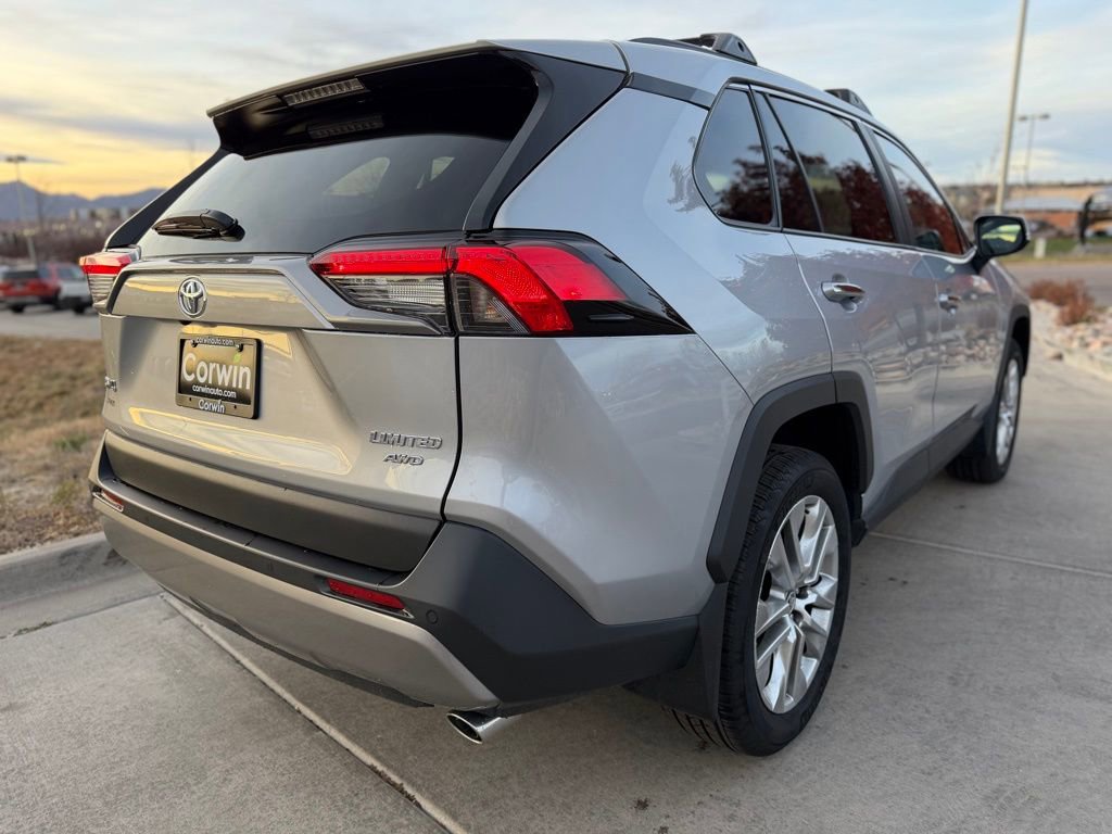 Used 2025 Toyota RAV4 Limited image 8