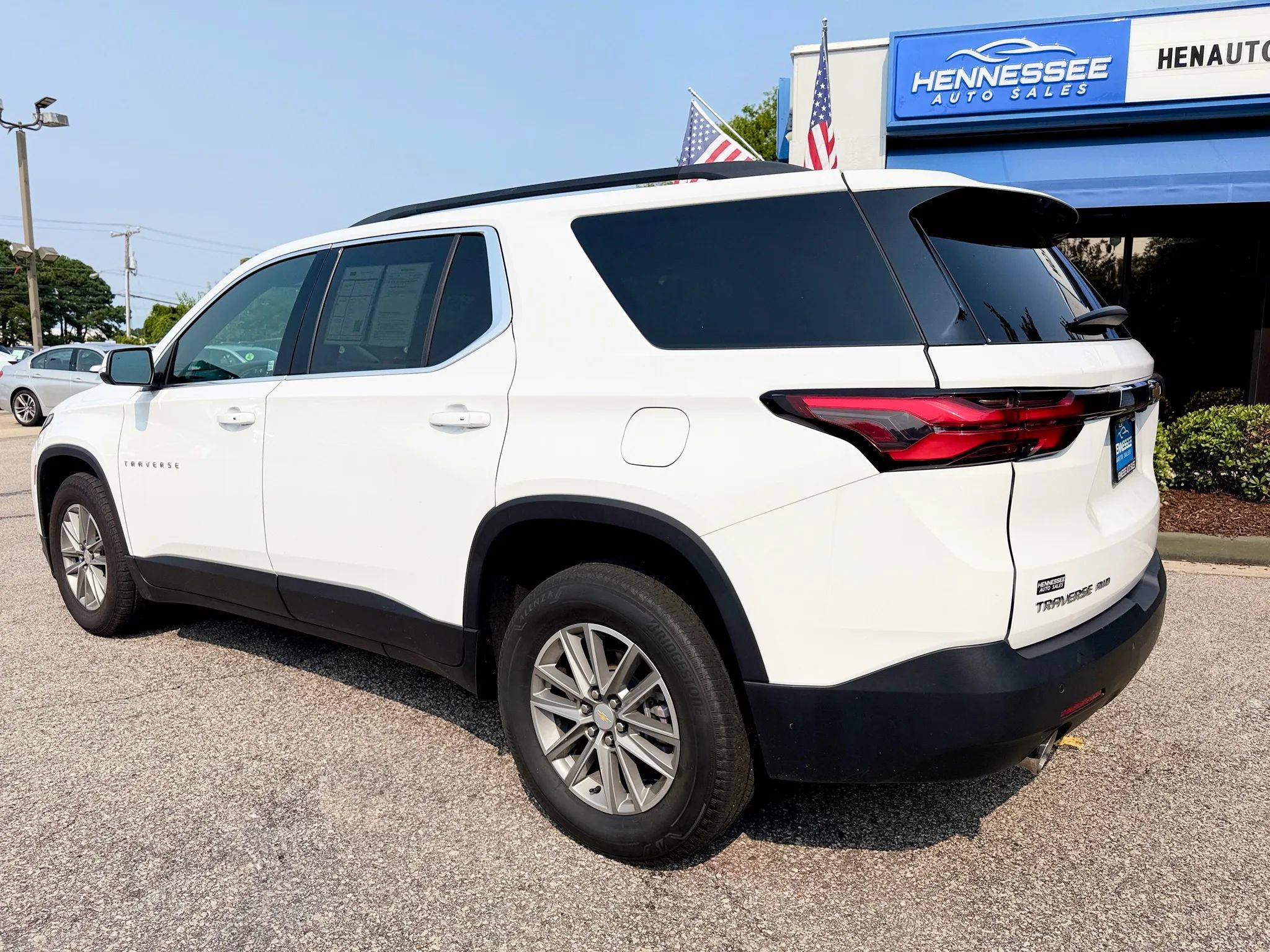 Used 2023 Chevrolet Traverse LT AWD/4WD image 12