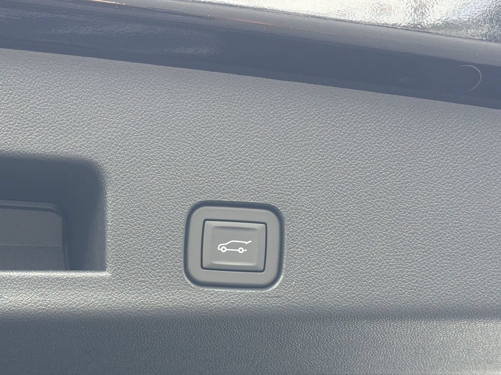New 2026 GMC Acadia Elevation w/ Black Edition FWD image 27