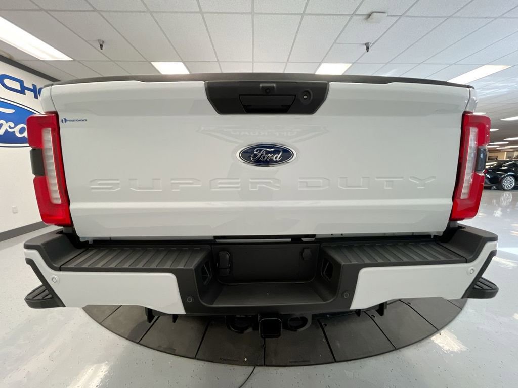 New 2026 Ford F350 4x4 Crew Cab Super Duty image 7