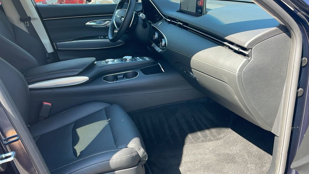 Used 2025 Genesis GV70 2.5T w/ Select Package image 34