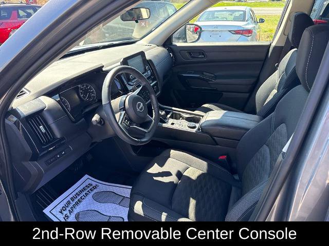 Certified 2023 Nissan Pathfinder SV w/ SV Premium Package AWD/4WD image 22