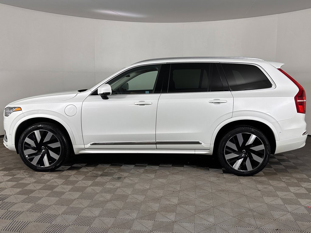 Used 2024 Volvo XC90 T8 Plus w/ Protection Package Premier image 21