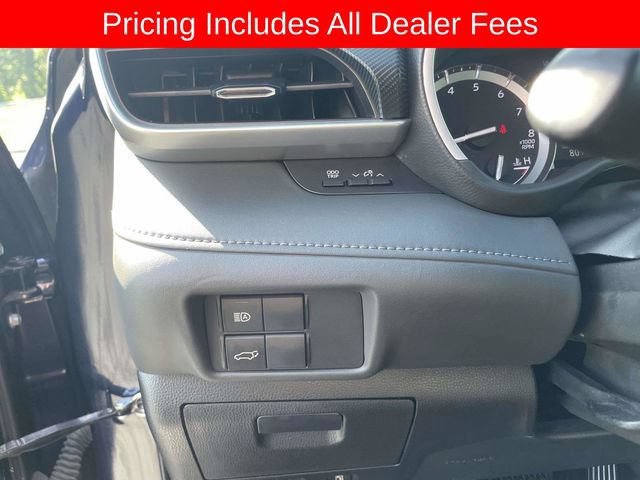 Used 2022 Toyota Highlander XSE AWD/4WD image 24