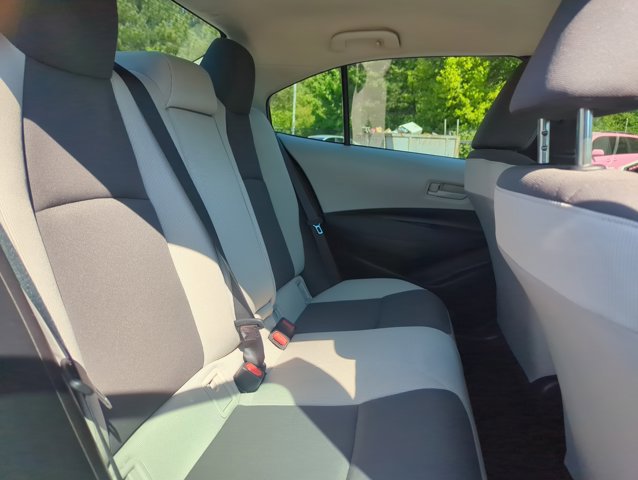 Used 2026 Toyota Corolla LE FWD image 21
