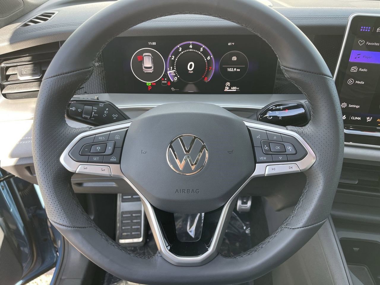 New 2026 Volkswagen Tiguan SE R-Line FWD image 19