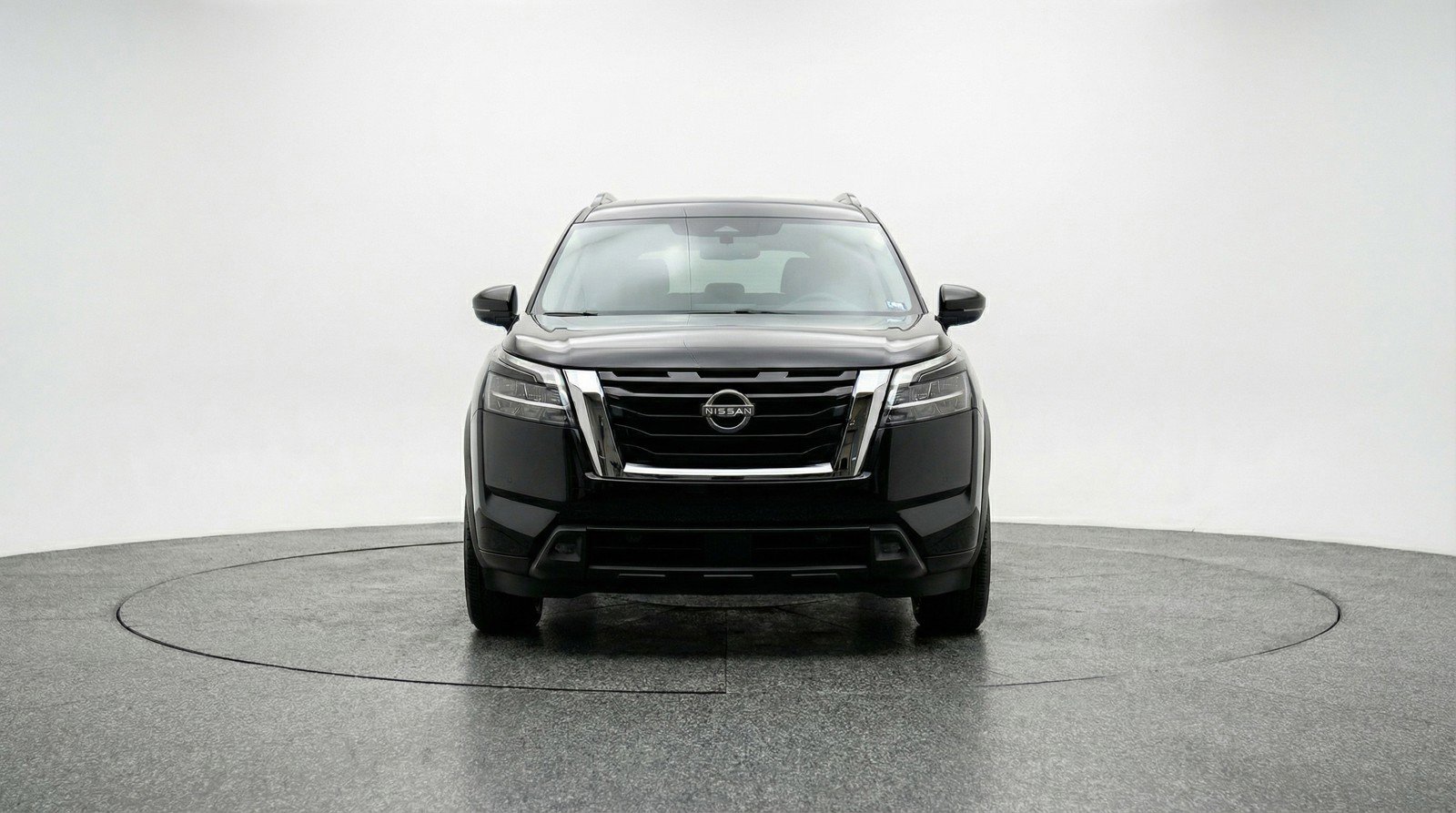 Used 2025 Nissan Pathfinder SV FWD image 2