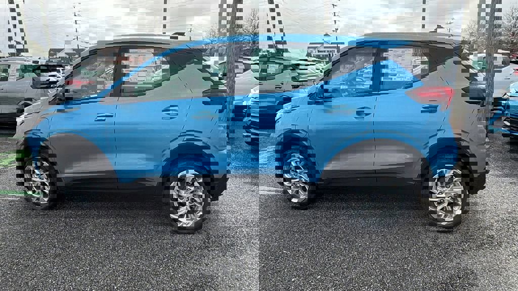 New 2027 Chevrolet Bolt LT w/ Comfort Package image 8