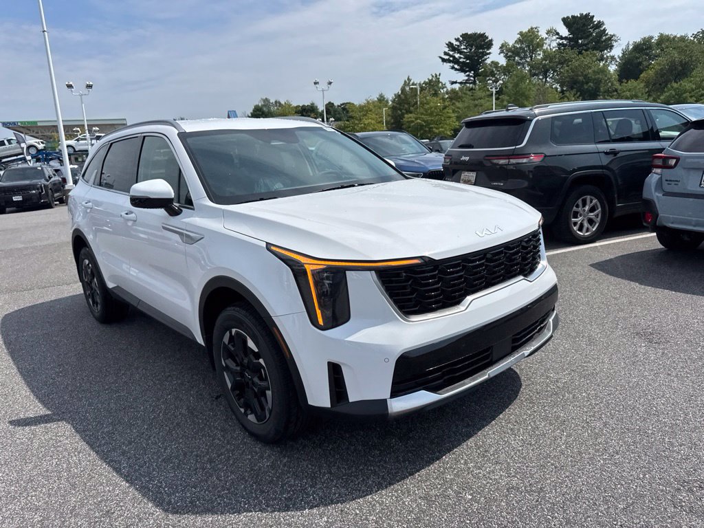 New 2026 Kia Sorento S AWD/4WD image 2