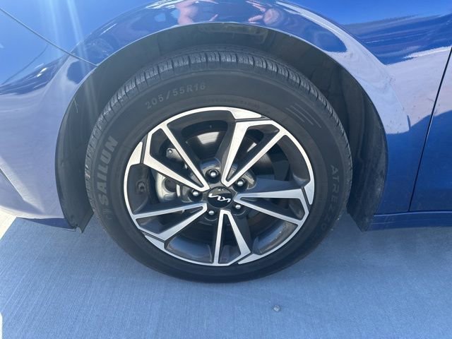 Certified 2023 Kia Forte LXS FWD image 2