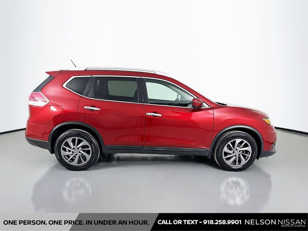 Used 2016 Nissan Rogue SL w/ SL Premium Package image 4