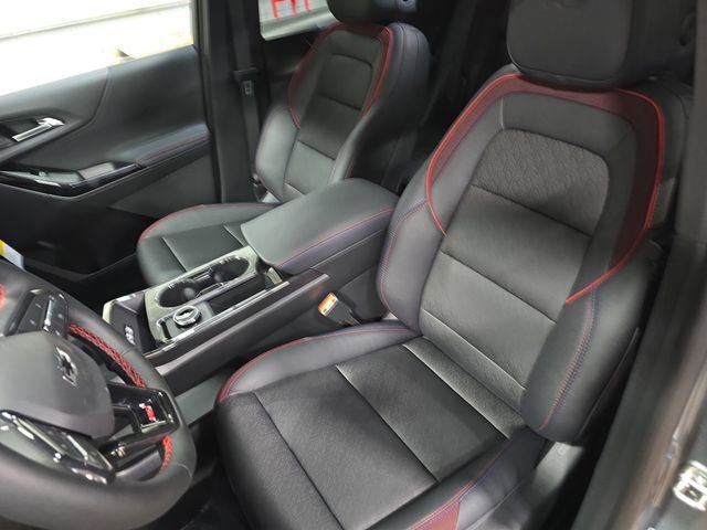 New 2026 Chevrolet Equinox RS w/ LPO, Floor Liner Package image 16