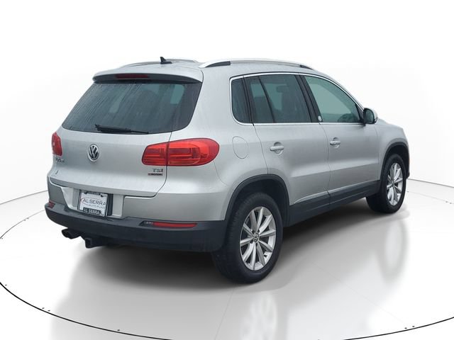 Used 2017 Volkswagen Tiguan Wolfsburg Edition AWD/4WD image 4