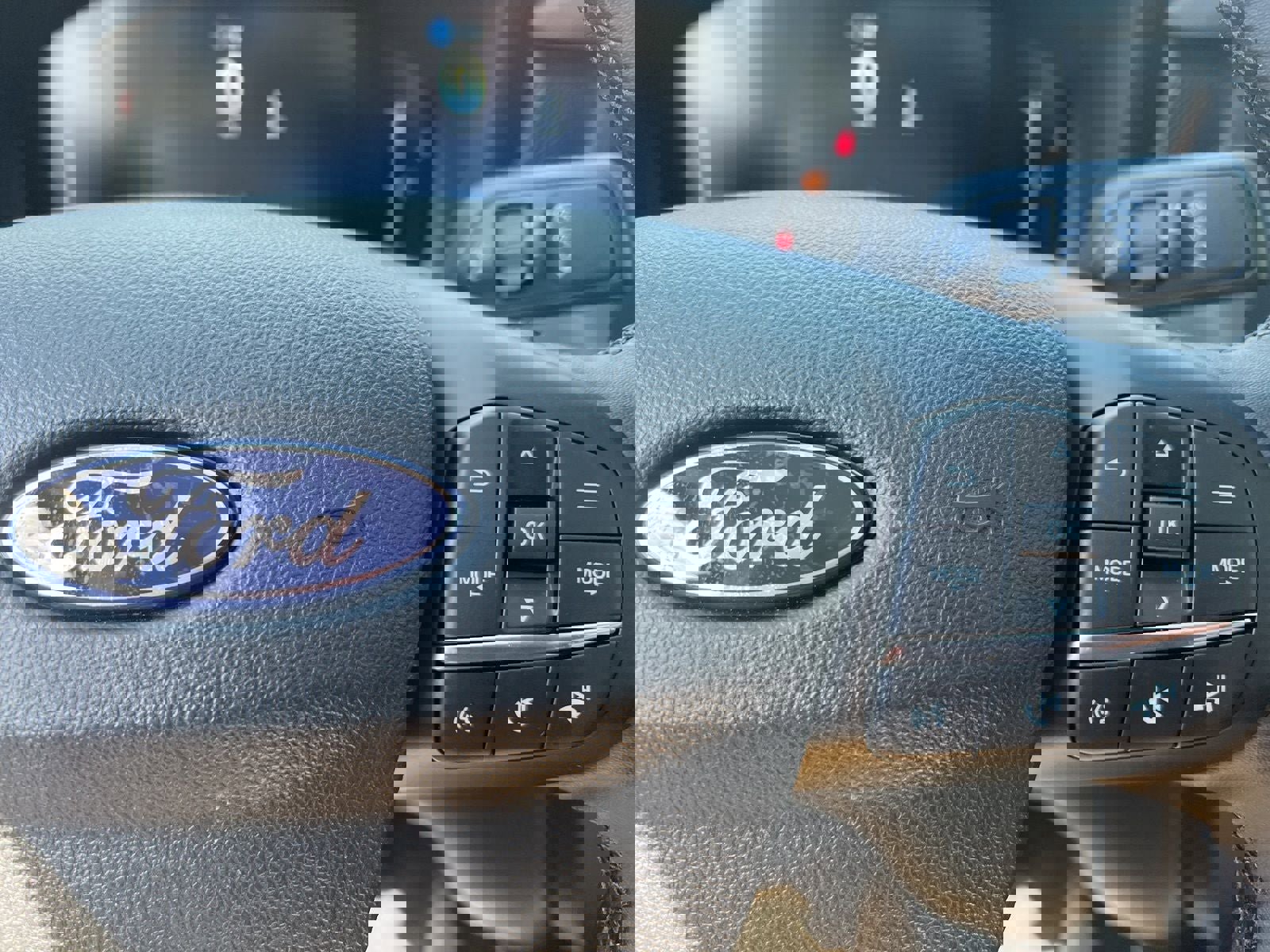 New 2025 Ford Maverick XLT w/ XLT Luxury Package image 19