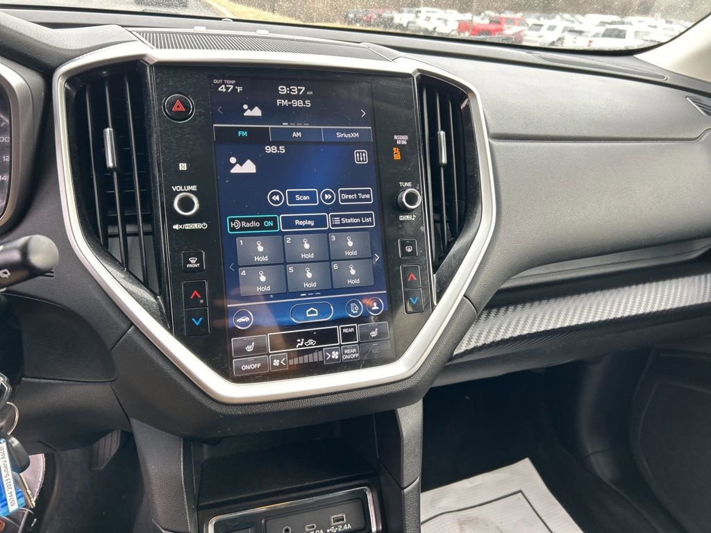 Used 2023 Subaru Ascent Premium image 7