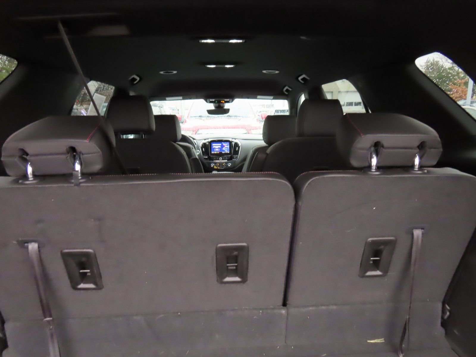 Used 2023 Chevrolet Traverse RS image 31