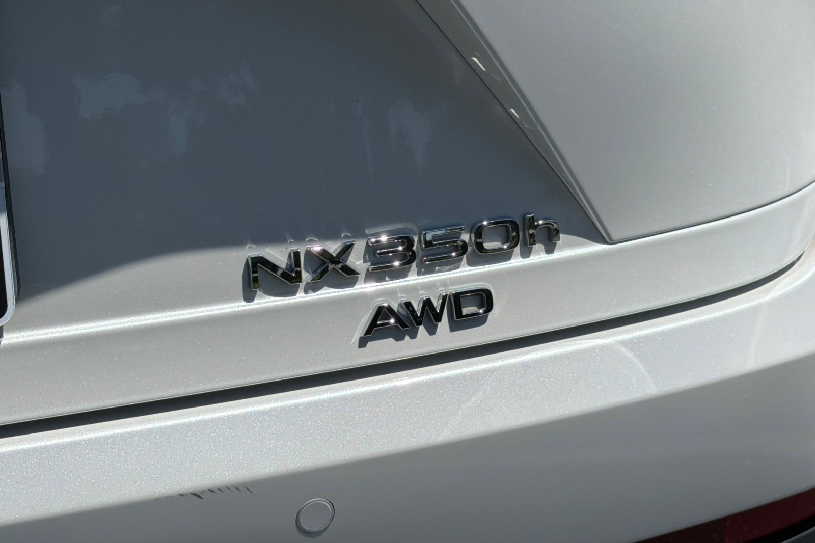 Certified 2025 Lexus NX 350h AWD w/ Accessory Package (2T) image 38
