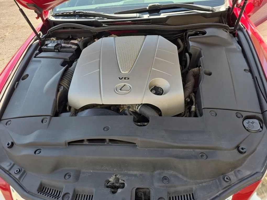 Used 2010 Lexus IS 350C RWD image 26