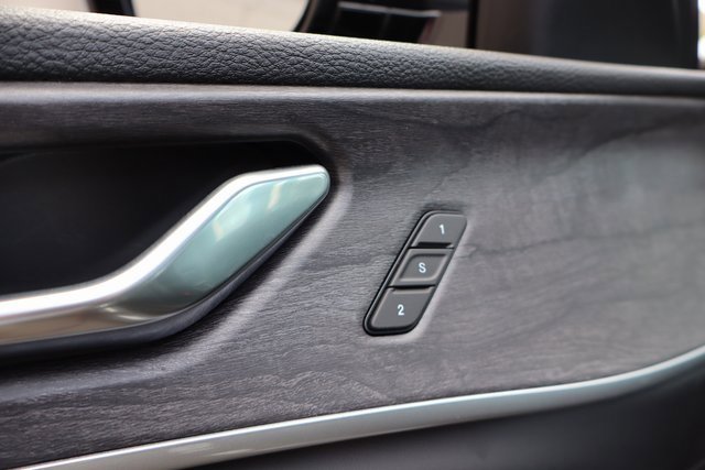 New 2025 Jeep Grand Cherokee Limited 4xe image 7