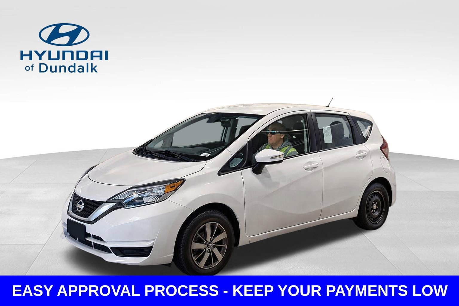Used 2019 Nissan Versa Note SV image 1