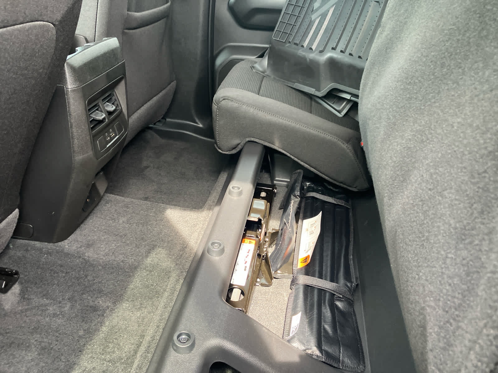 New 2026 GMC Canyon Elevation w/ Convenience Package RWD image 33