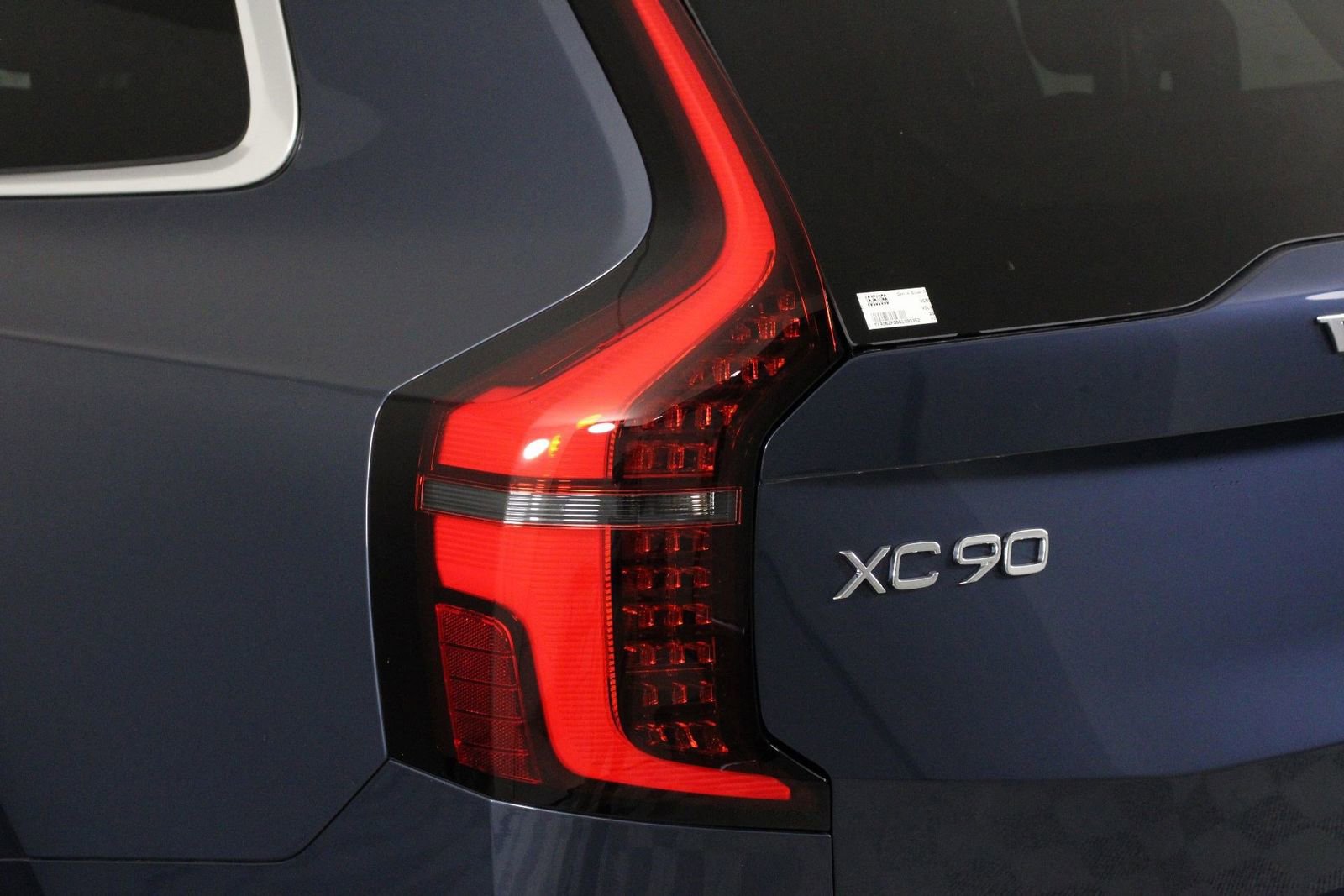 New 2025 Volvo XC90 B6 Ultra image 15