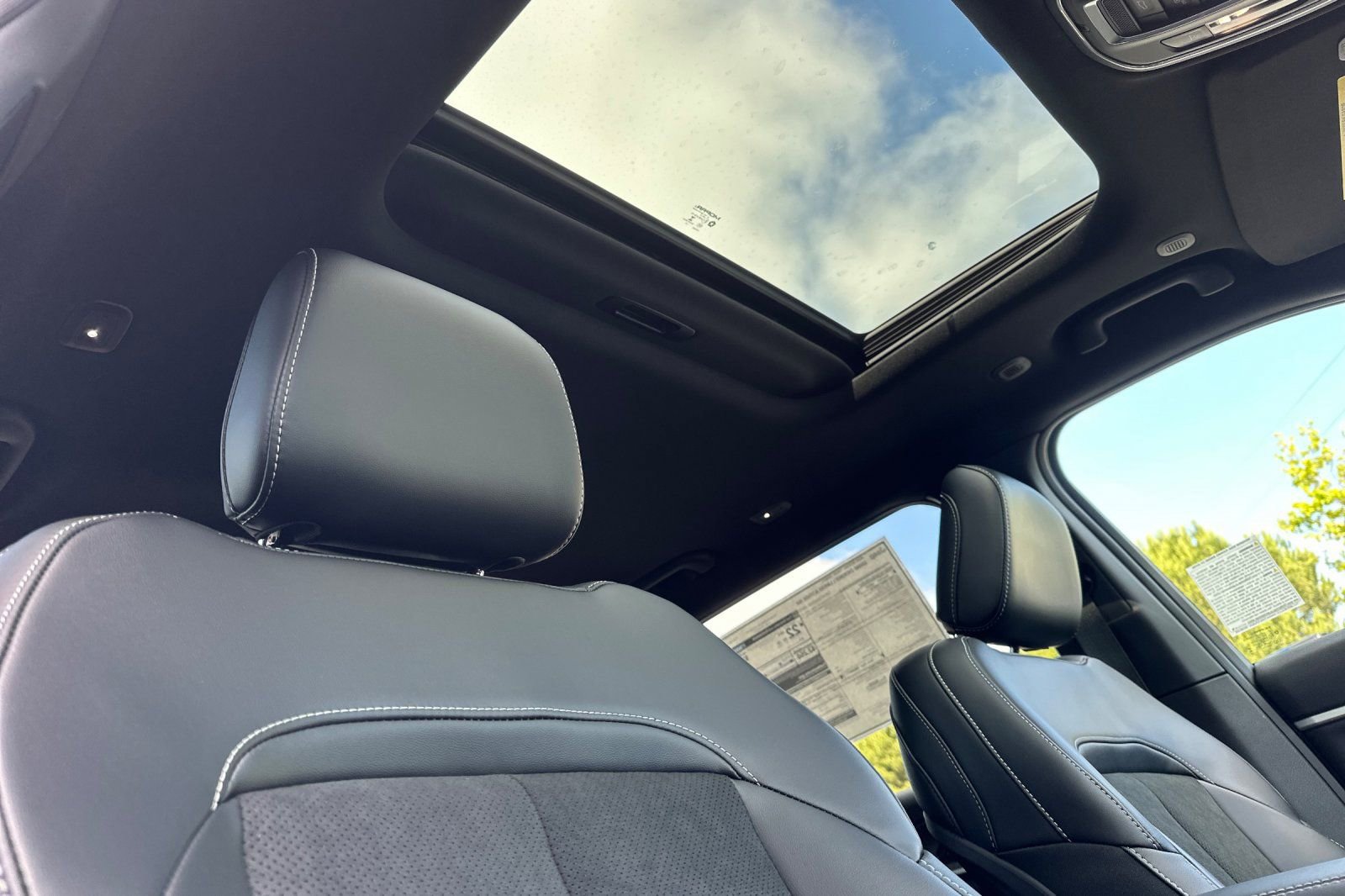 New 2026 Jeep Grand Cherokee L 4WD image 18
