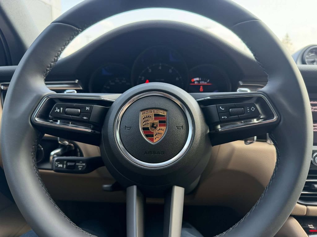 New 2026 Porsche Macan AWD/4WD image 23