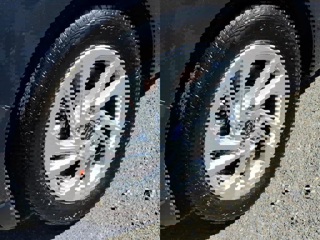 Used 2025 Subaru Impreza 2.0i image 6