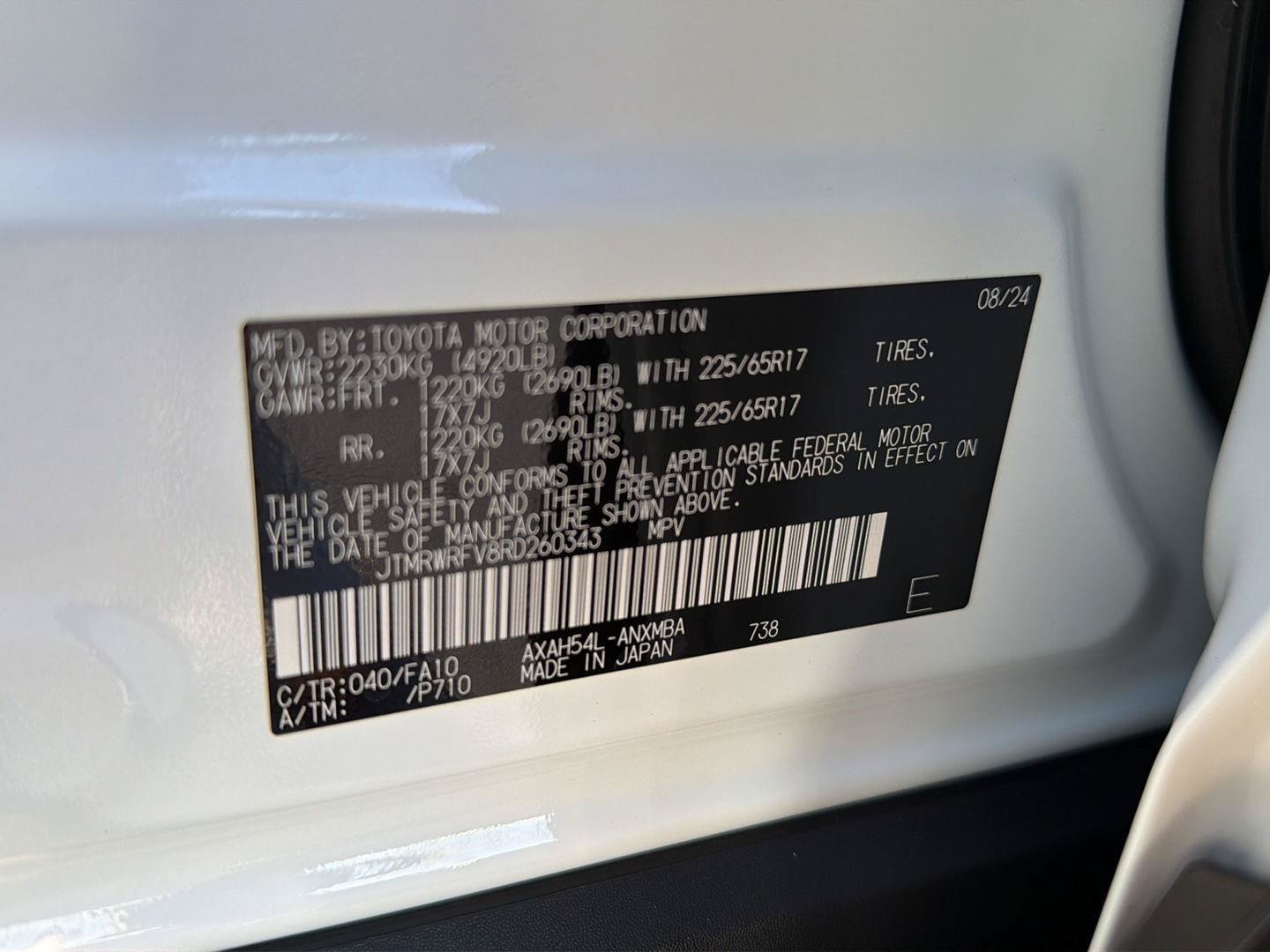 Certified 2024 Toyota RAV4 XLE AWD/4WD image 38