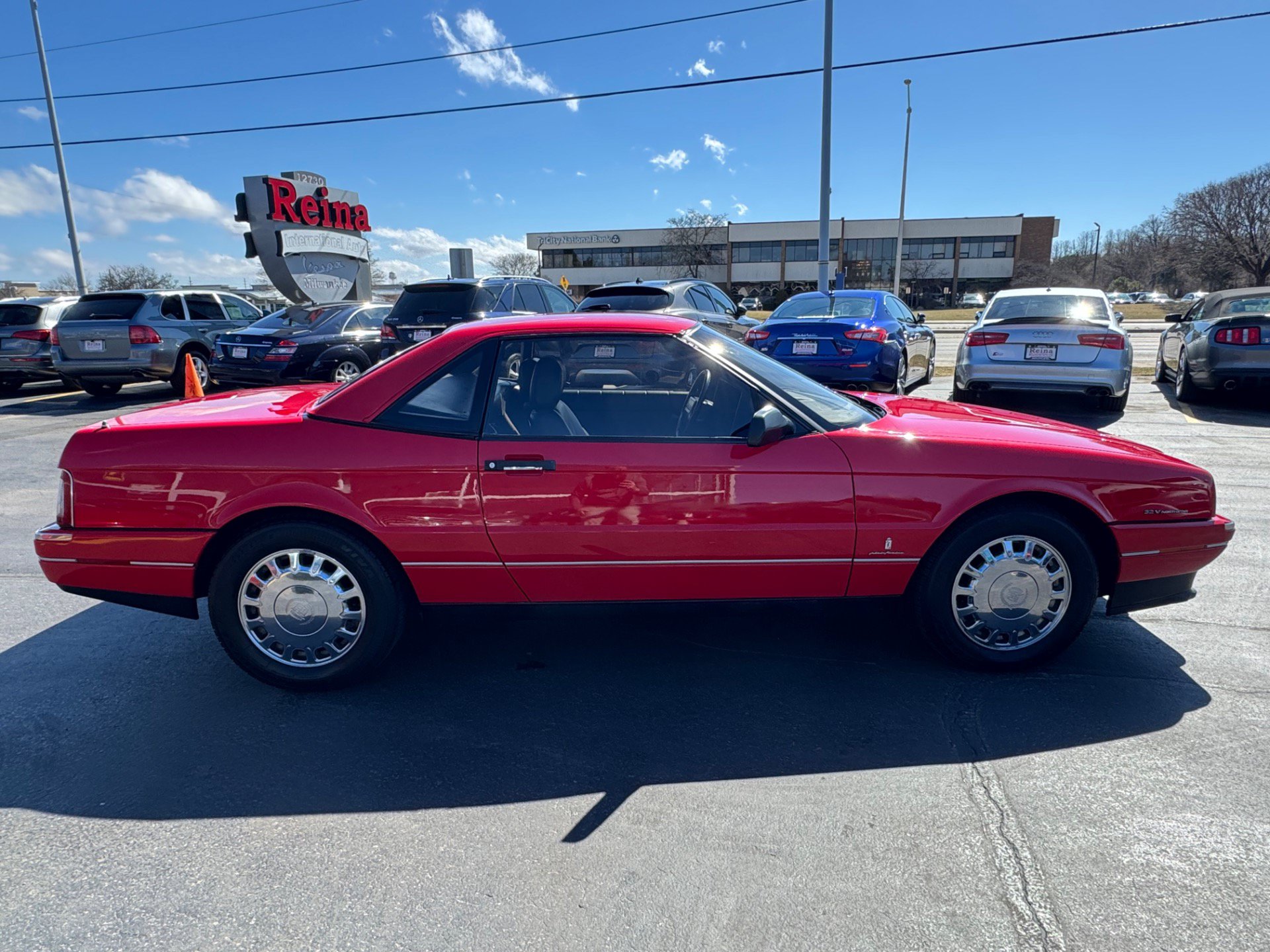 Used 1993 Cadillac Allante FWD image 17