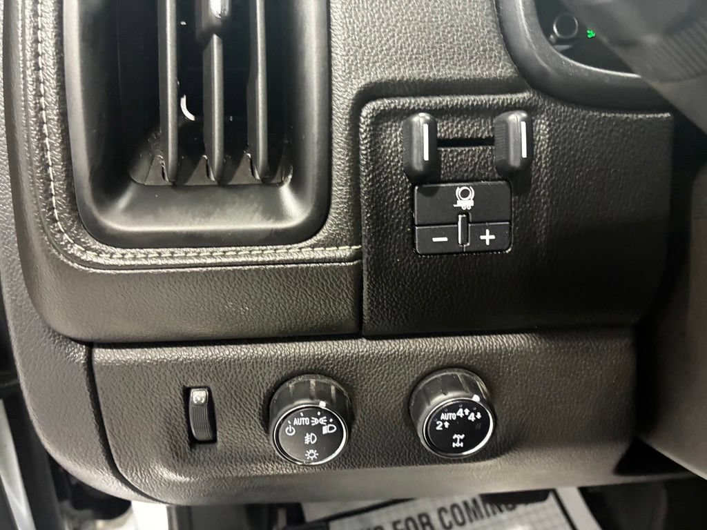 Used 2017 GMC Canyon Denali AWD/4WD image 14