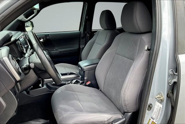 Used 2019 Toyota Tacoma TRD Off-Road AWD/4WD image 23