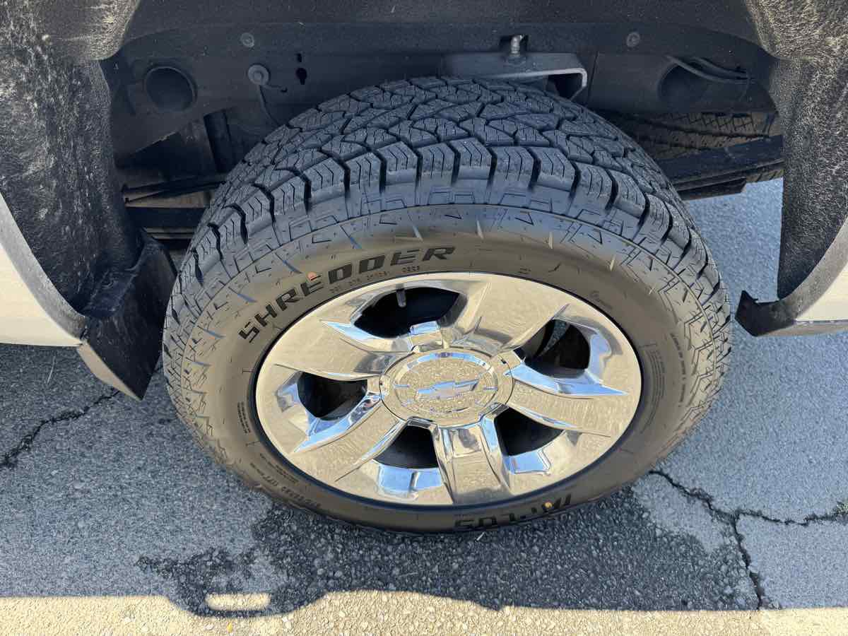 Used 2017 Chevrolet Silverado 1500 LTZ w/ LTZ Plus Package AWD/4WD image 35