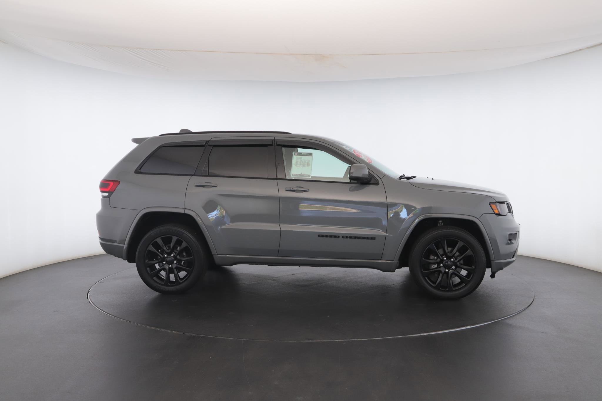 Used 2020 Jeep Grand Cherokee Altitude image 31