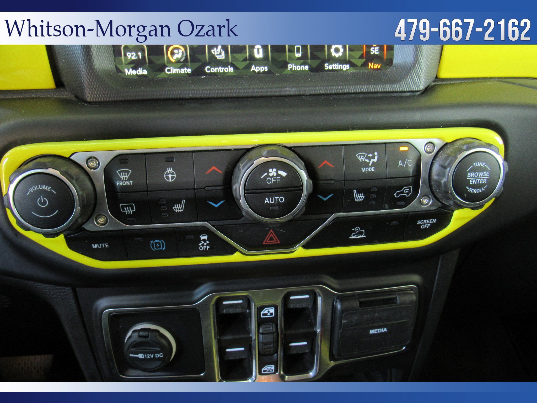 Used 2022 Jeep Wrangler Unlimited Sahara w/ Cold Weather Group AWD/4WD image 46
