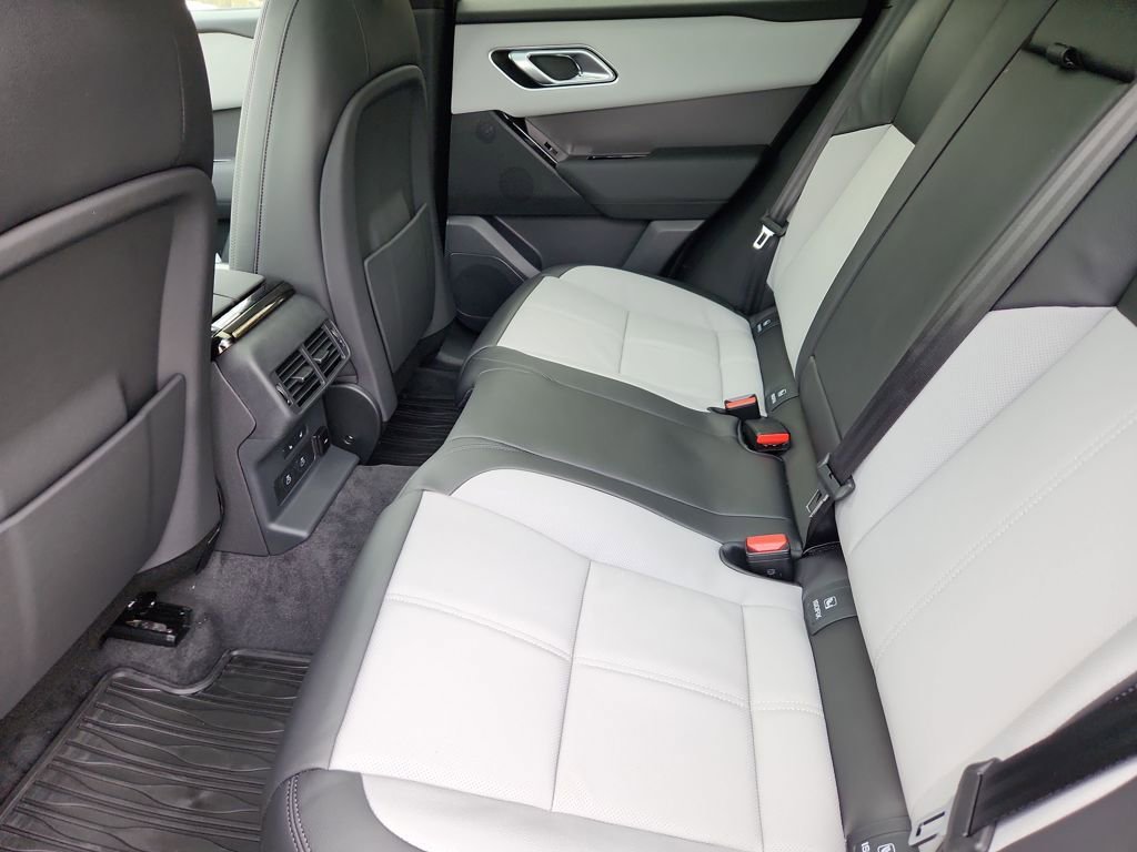 Used 2026 Land Rover Range Rover Velar S AWD/4WD image 5