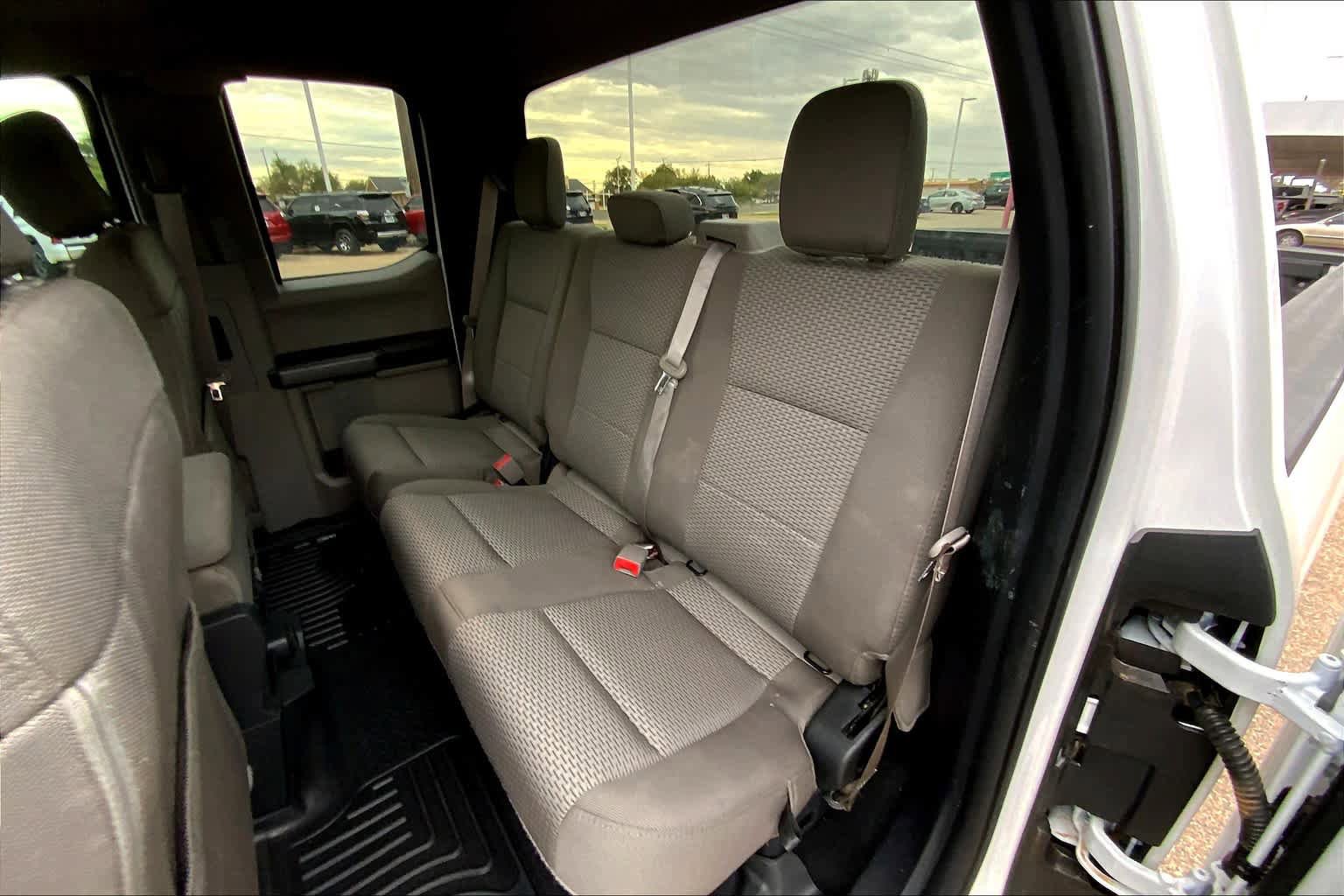 Used 2019 Ford F250 XLT w/ Camper Package AWD/4WD image 21