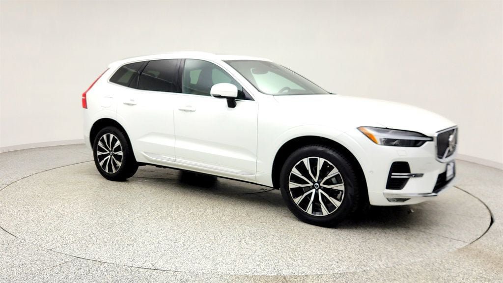 Used 2023 Volvo XC60 B5 Plus w/ Climate Package AWD/4WD image 3