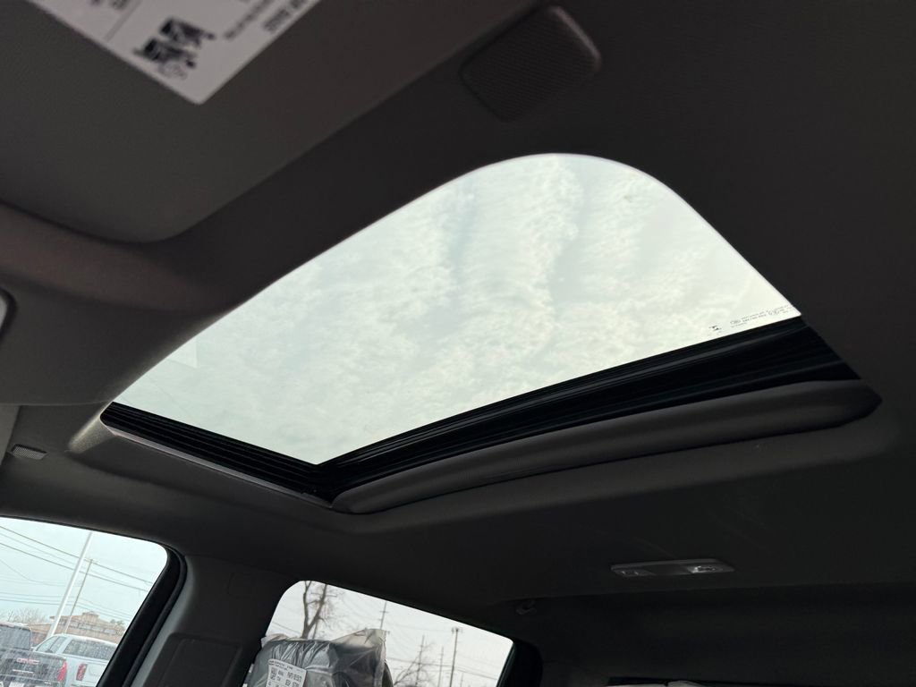 New 2026 GMC Sierra 3500 Denali w/ Denali Reserve Package image 17