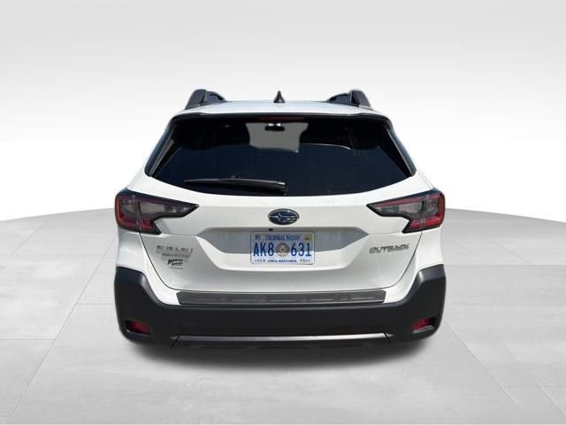 Used 2025 Subaru Outback Premium image 4