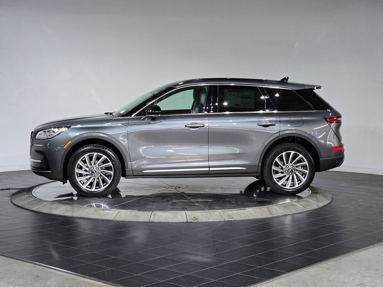 New 2026 Lincoln Corsair Reserve image 5