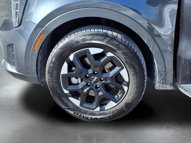 Used 2024 Kia Sorento S image 22