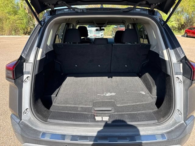 Certified 2023 Nissan Rogue SV FWD image 14