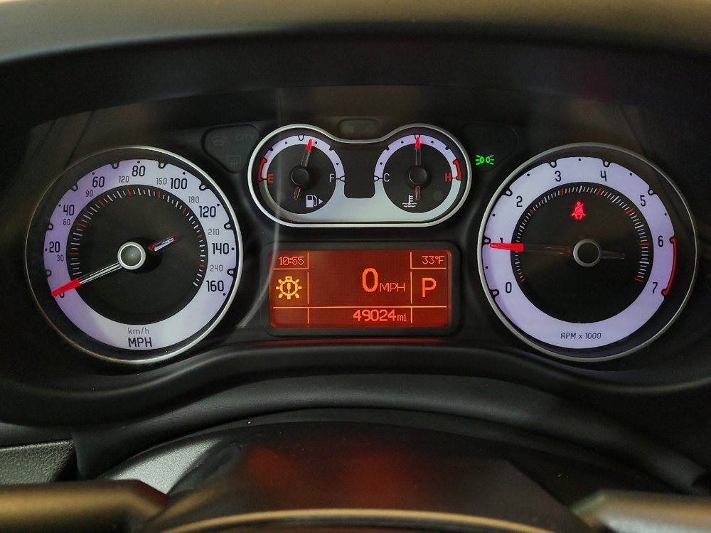 Used 2017 FIAT 500L Trekking w/ Urbana Appearance Package image 23