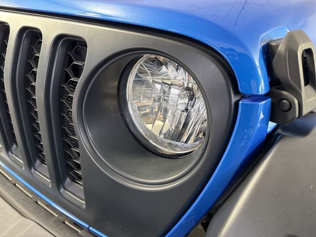 Used 2022 Jeep Gladiator Sport w/ Trailer Tow Package AWD/4WD image 27