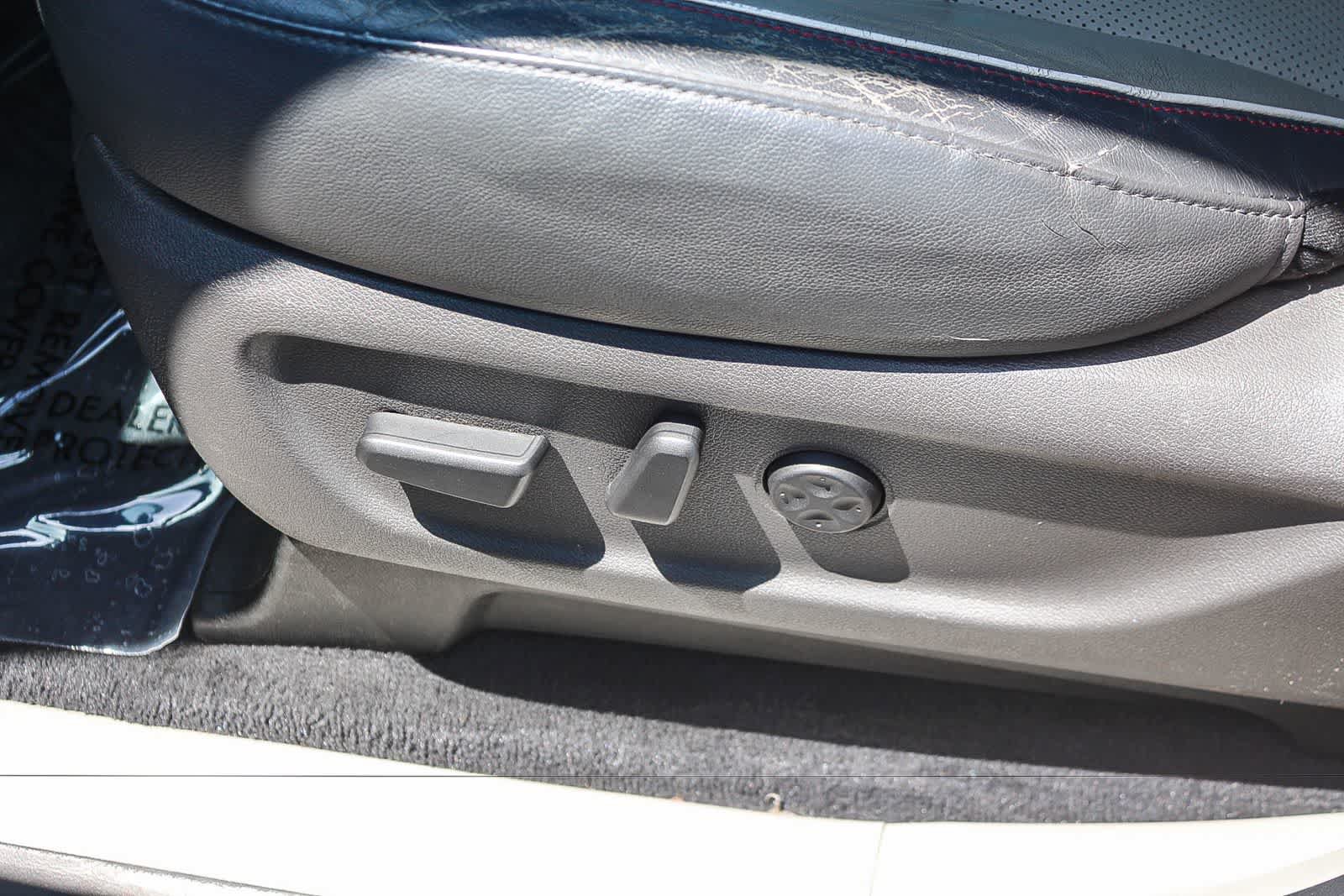 Used 2015 Kia Sedona SX FWD image 27