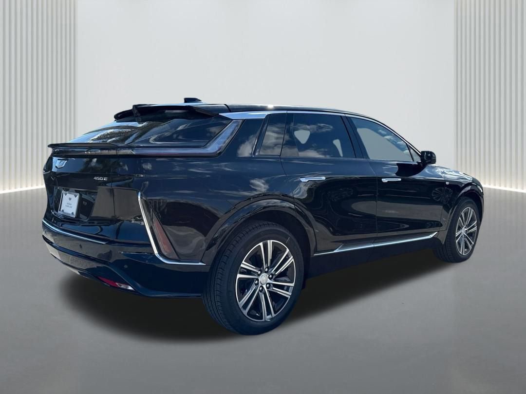New 2026 Cadillac Lyriq Luxury image 5