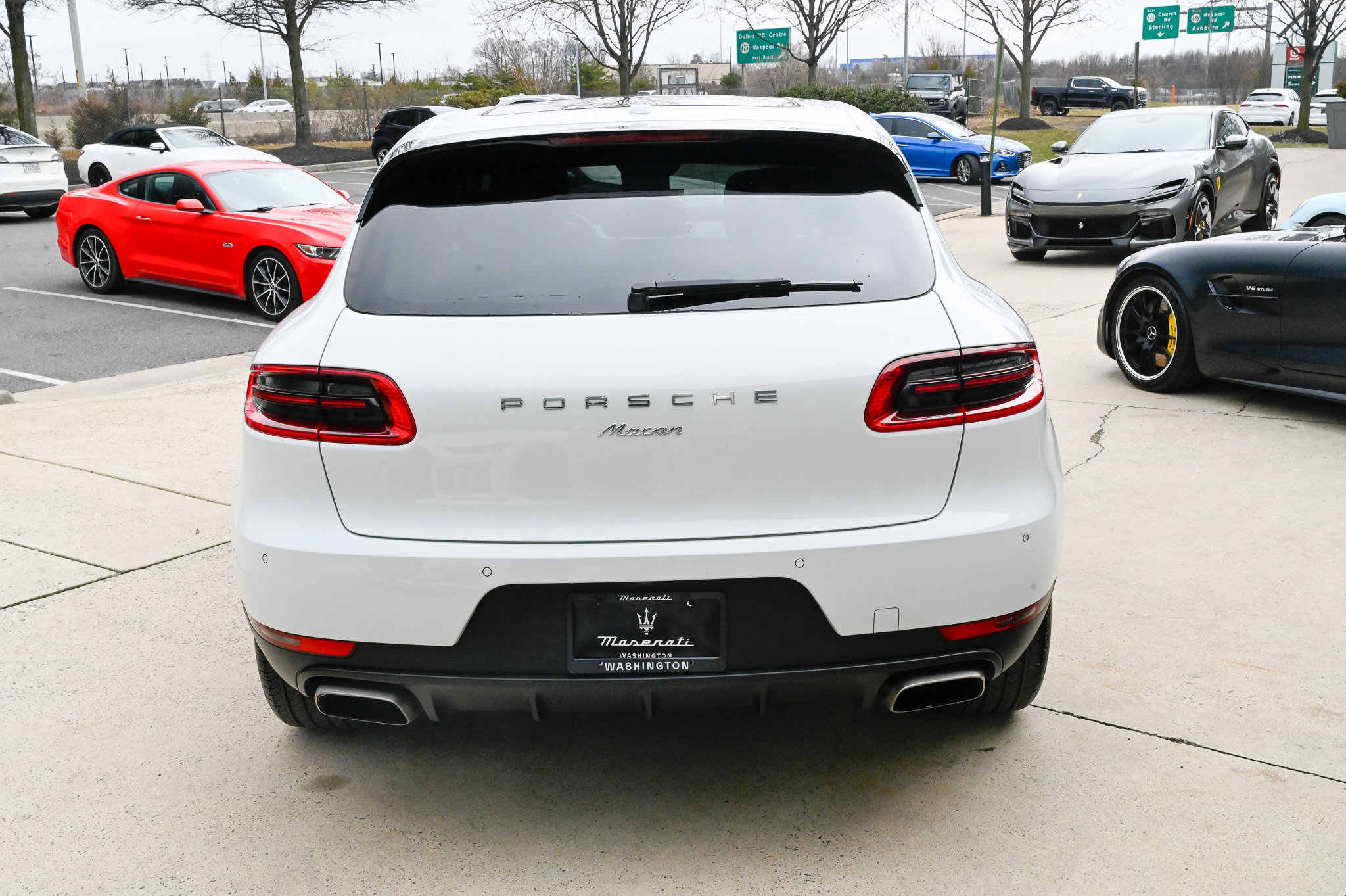Used 2018 Porsche Macan AWD/4WD image 6