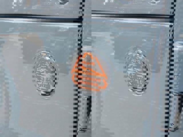 New 2025 Jeep Gladiator Mojave image 14